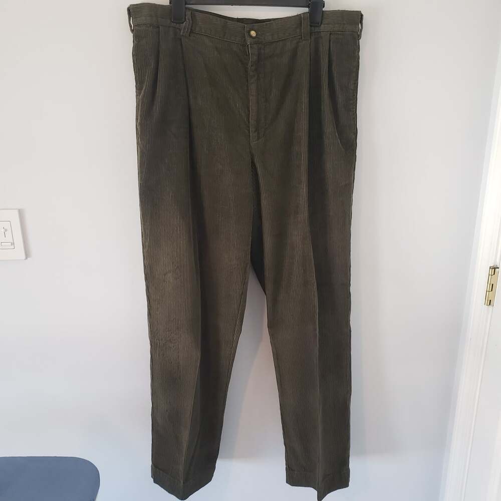 Eddie Bauer Pants Mens 38x32 Brown Corduroy Slacks Vintage Pleated